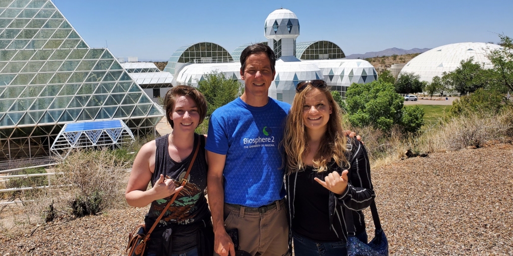 HI-SEAS Michaela Musilova visits SAM at Biosphere 2
