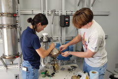 20251114_121715-gridwall